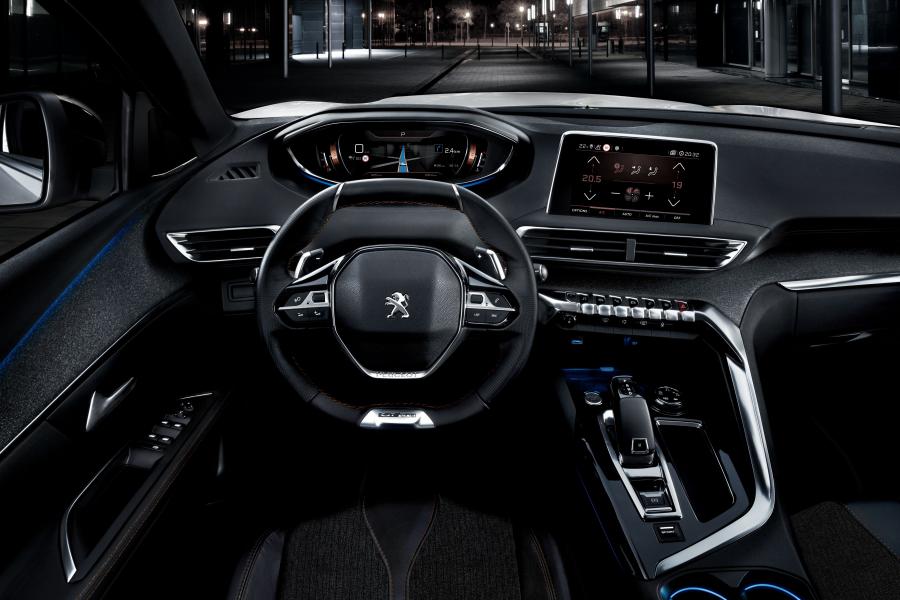 Торпедо Peugeot 5008 GT Line 2016 года  (WW) (фото 5 из 35)